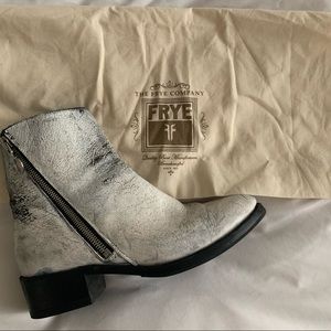 Frye Demi ZIP Bootie